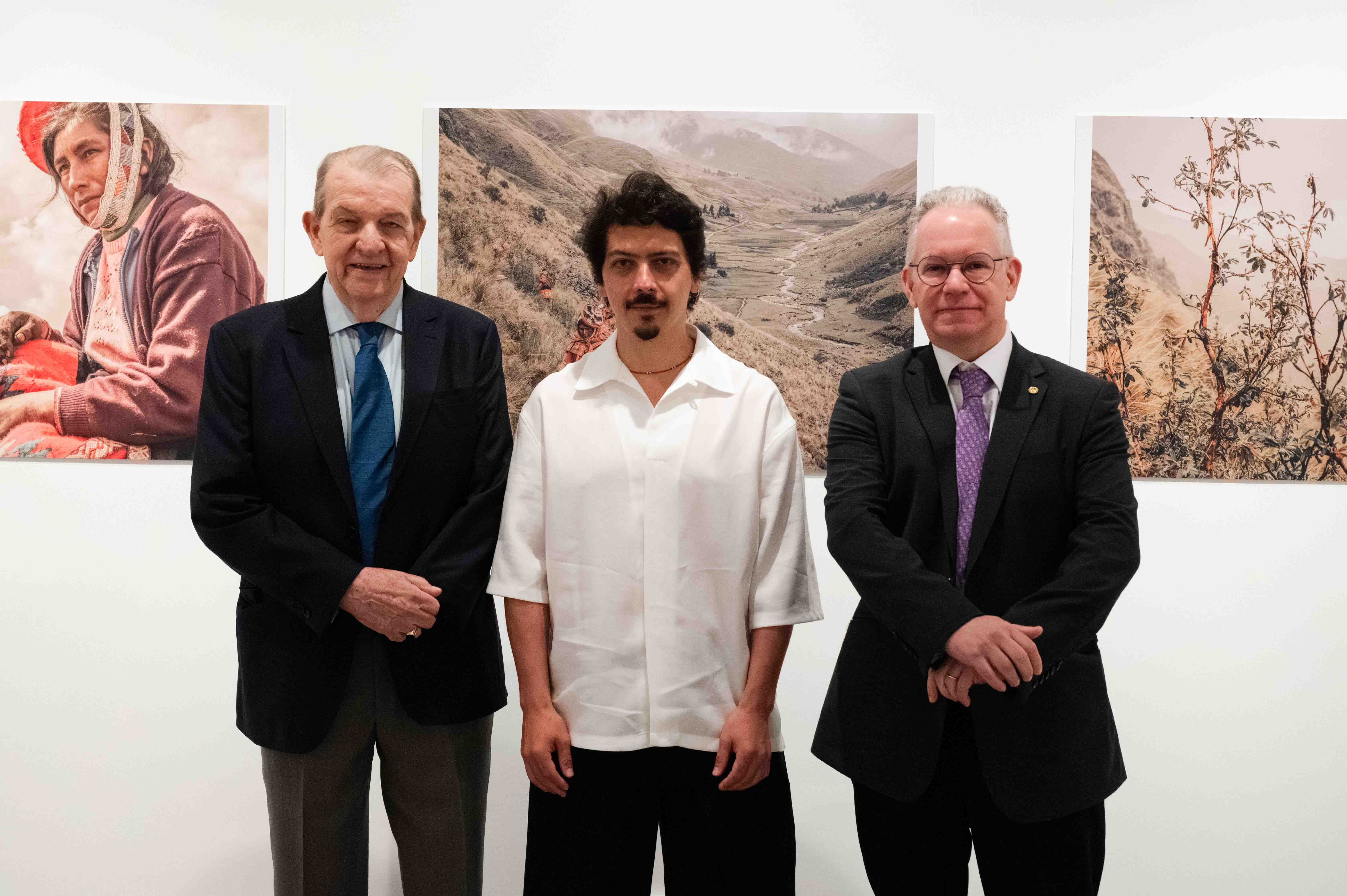 Centre: Musuku Nolte, winner of the inaugural edition of the Through Southern Lenses